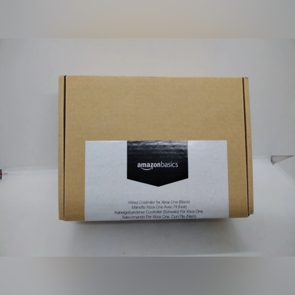 Amazon Basics XBOX One Video Game Controller Wired Black  NEW SEALED!! - Picture 4 of 4